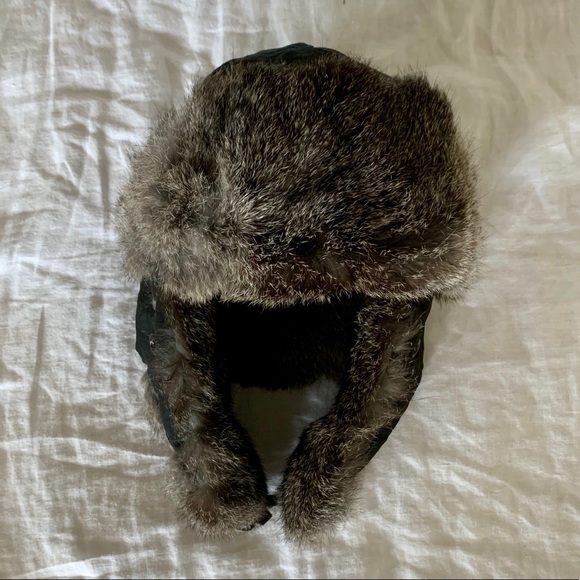 Ladies cozy fur lumberjack toque. - Picture 3 of 4